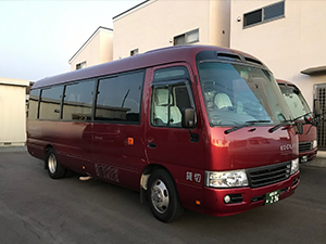 トヨタコースター（メイクバス）の車内後ろから